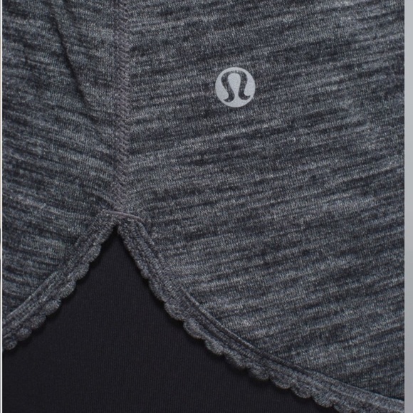 Lululemon 105 F Singlet Heathered Black Sz 6 - Picture 5 of 15